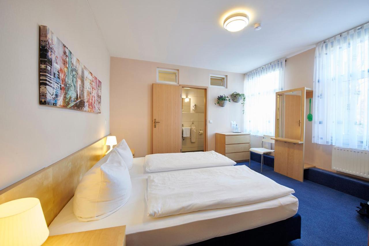 Hotel Zum Grunewald ดินสลาเคิน ภายนอก รูปภาพ