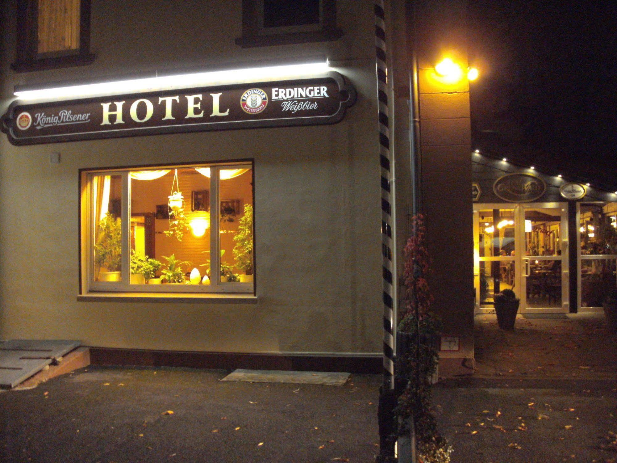 Hotel Zum Grunewald ดินสลาเคิน ภายนอก รูปภาพ