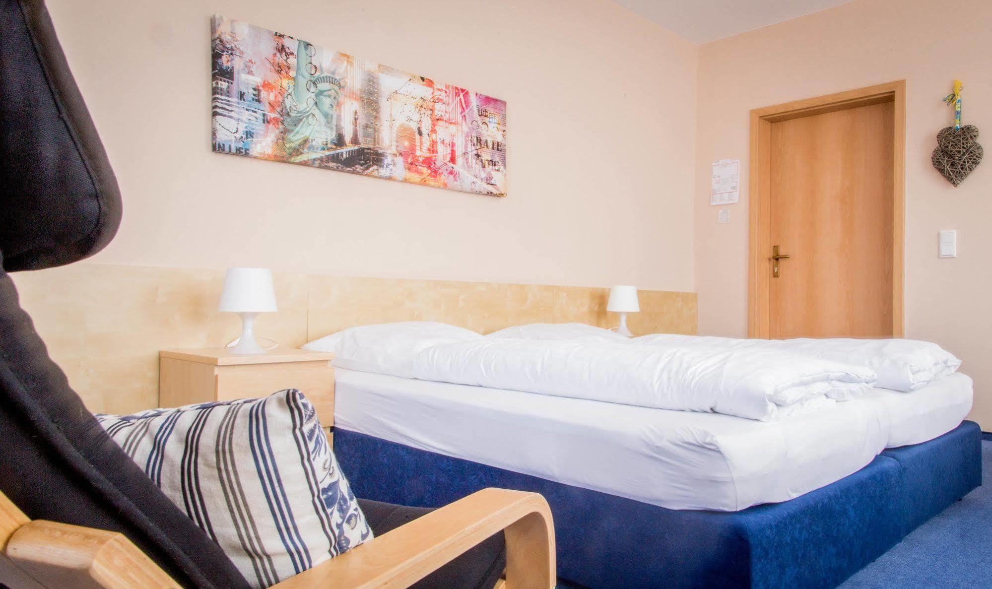 Hotel Zum Grunewald ดินสลาเคิน ภายนอก รูปภาพ